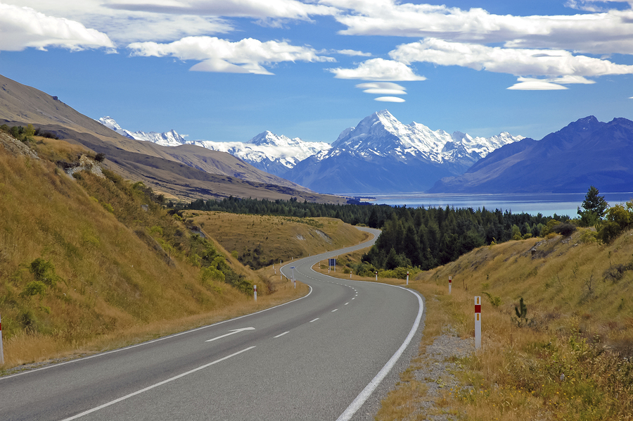 The Road to Mount Cook / Aoraki, Mount Cook National Park, South